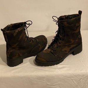 Women boots
